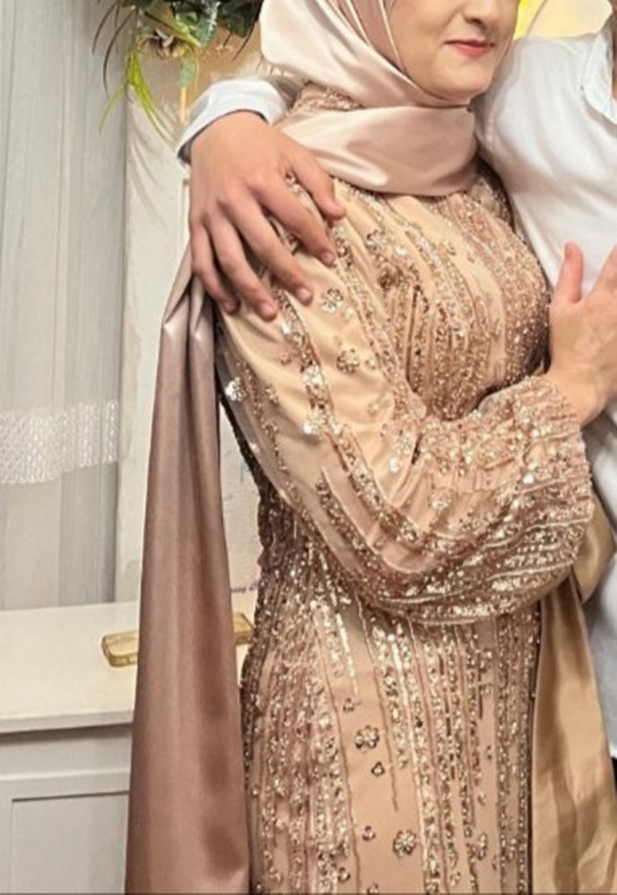 Uzun Kollu İşlemeli Pudra Abiye Elbise 38-40 uyumlu - Görsel 3