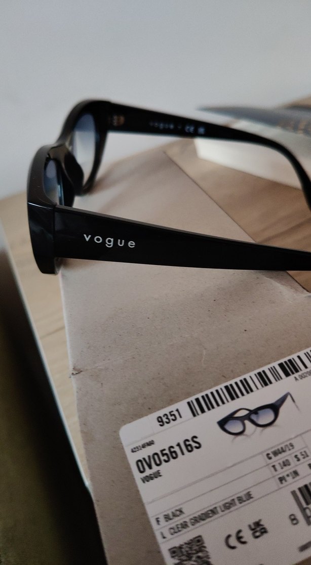 Vogue Kadın Siyah Gözlük - Görsel 4