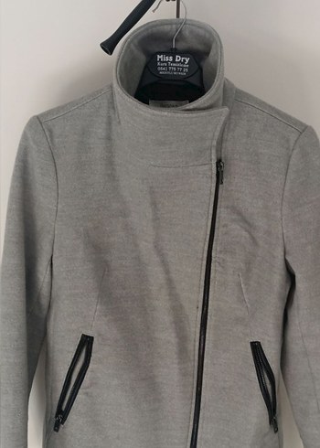 Bershka 
Gri Fermuarlı Kadın Midi Ceket - Görsel 8