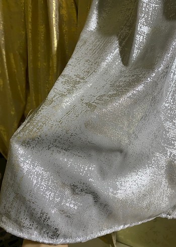 Kadın Altın Renkli Parlak Uzun Kollu Bluz - Görsel 4