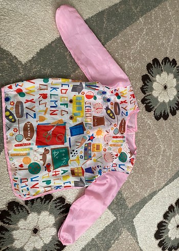 Pembe Baskılı Bebek Önlüğü - Görsel 2