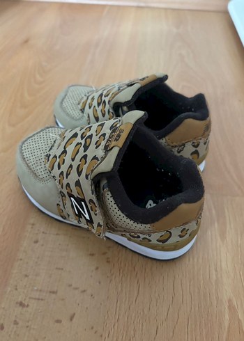 Kız bebek Leopar Desenli Spor Ayakkabı - Görsel 2