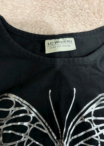 Kelebek Baskılı Siyah Kız Tişörtü - Görsel 2