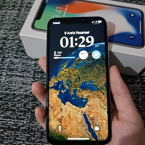 İphone X tr 256 Gb tek sorun pil