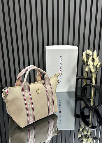 Beden Tommy Hilfiger Kemer Detaylı Haki Kadın Çanta