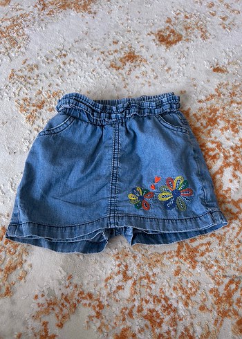 LC Waikiki Nakışlı, Fırfırlı Mavi Kız Kot Şort