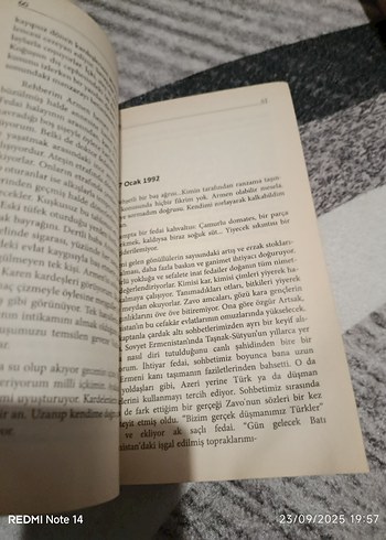  Beden Renk Karabağ Güncesi - Ali Ekinciel