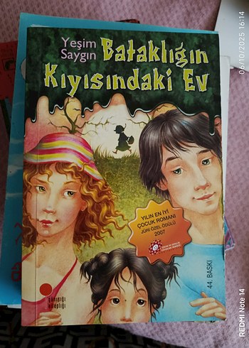 Bataklığın Kıyısındaki Ev - Yeşim Saygın
