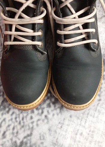 Gri Erkek Bot - Görsel 13