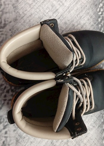 Gri Erkek Bot - Görsel 6