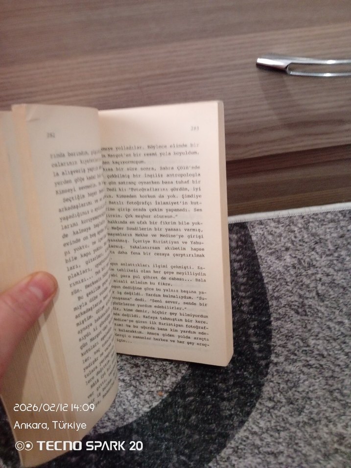 Elif Şafak - Aşk Romanı - Görsel 5