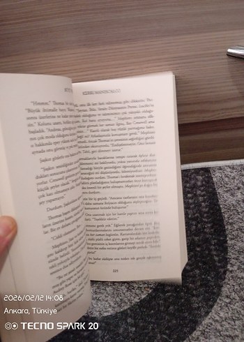 Büyü ve Kan - Kerri Maniscalco - Görsel 6