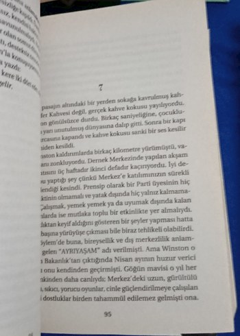 Beden Renk 1984 - George Orwell