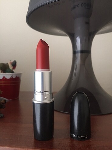 MAC matte lipstick 602-chili