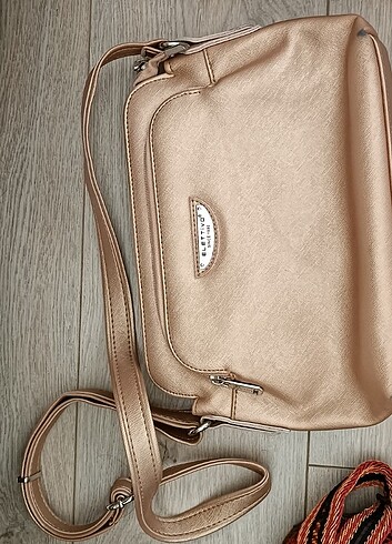 Rose gold çanta
