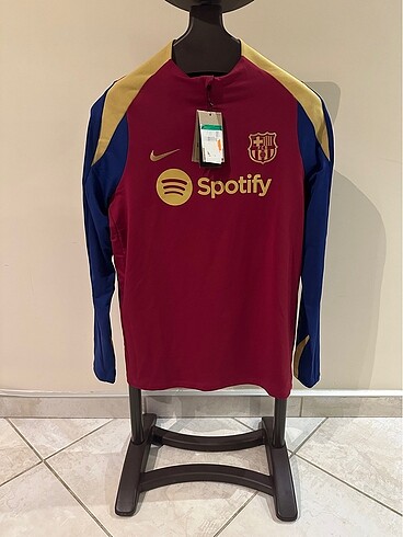 BARCELONA ANTRENMAN FORMASI