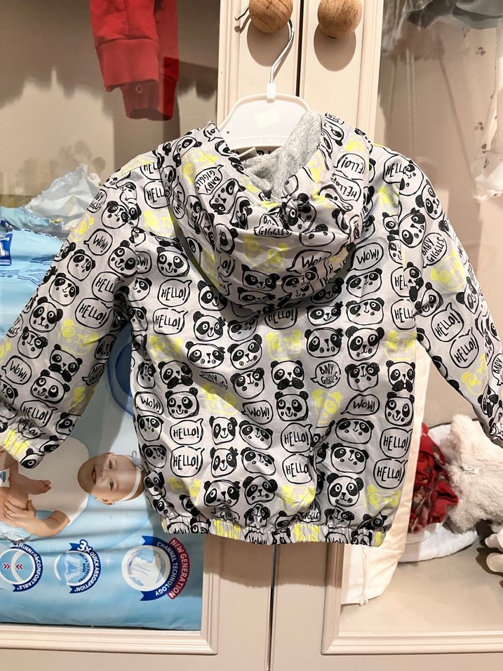 Renkli Baskılı Kapüşonlu Erkek Çocuk Yağmurluk - Görsel 3