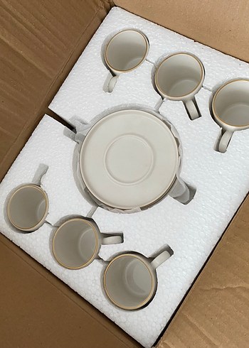 Beden beyaz Renk Madame Coco 6 Kişilik 12 Parça Beyaz Kahve Fincan Seti