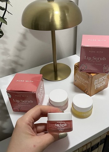 Glossy Touch Dudak Peelingi - Görsel 2