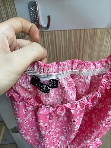 l Beden Çiçekli crop