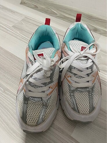 Jump Spor ayakkabı