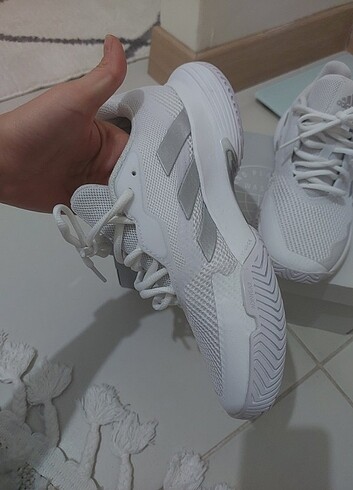 36,5 Beden Spor ayakkabı adidas