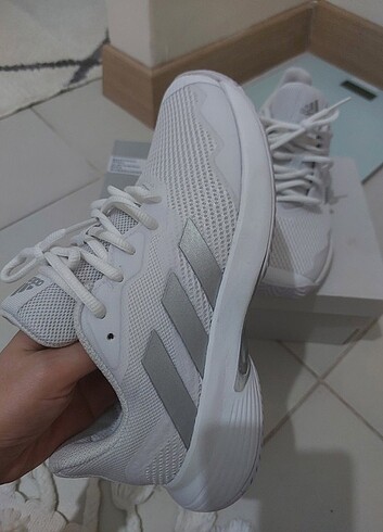 36,5 Beden beyaz Renk Spor ayakkabı adidas