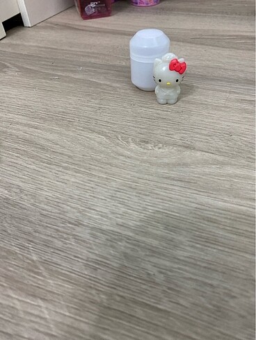  Parlayan hello kitty
