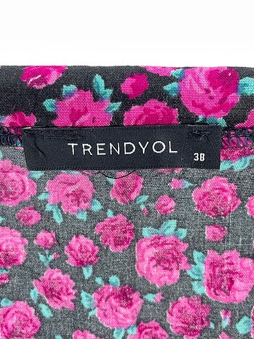 38 Beden çeşitli Renk Trendyol & Milla Uzun Etek %70 İndirimli.