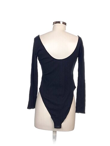 m Beden H&M Bluz %70 İndirimli.