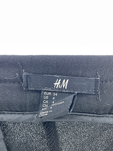 34 Beden siyah Renk H&M Kumaş Pantolon %70 İndirimli.