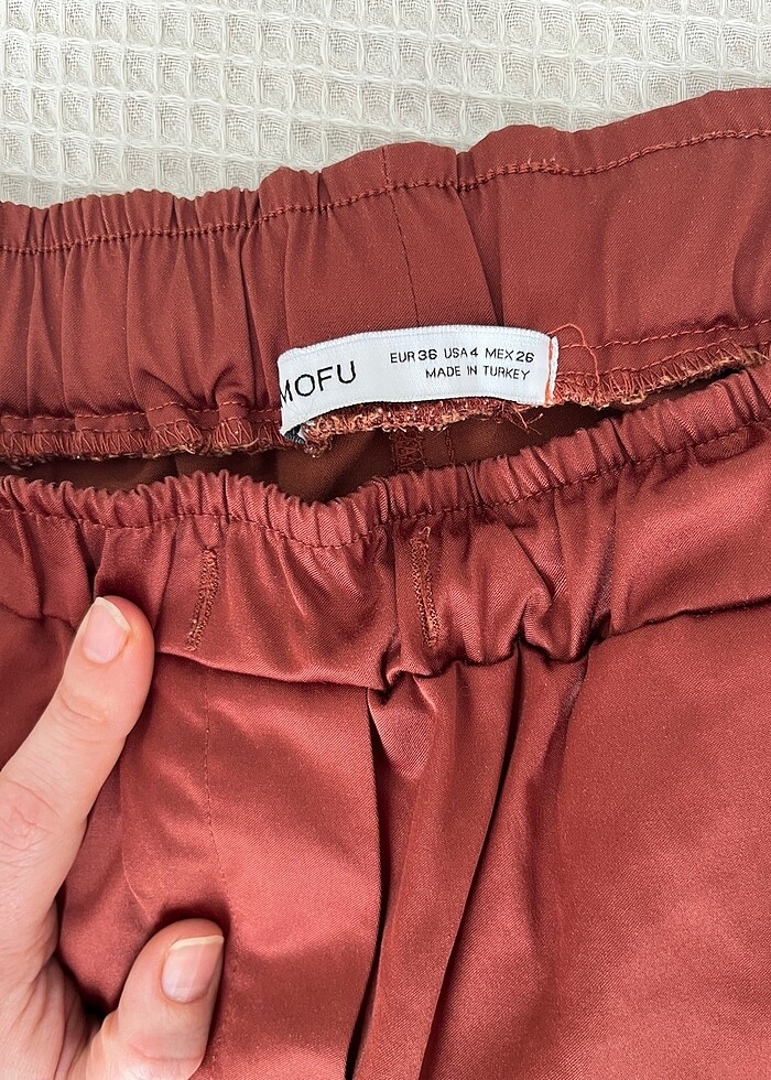 Saten görünümlü pant - Görsel 4