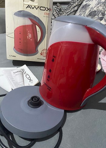 AWOX Kırmızı Su Isıtıcı 1.7 Litre