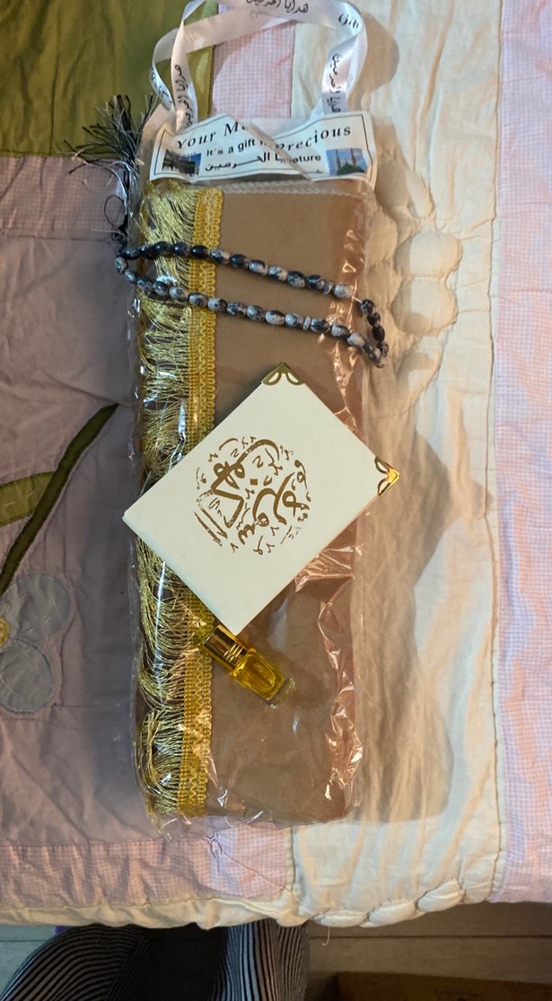 Dua Kitabı, Tesbih ve Kokulu Yağ Seti - Görsel 2