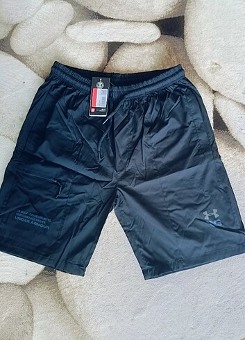 Under Armour Şort