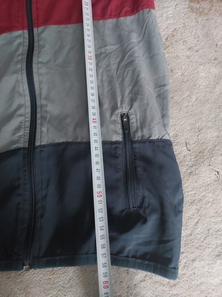 Nike Kapüşonlu Fermuarlı Rüzgarlık - Görsel 3