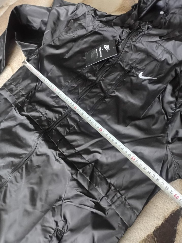 Nike Rüzgarlık - Görsel 2