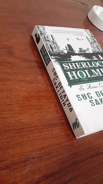  Beden Sherlock Holmes Suç Detayda Saklıdır Kitap