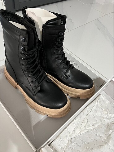 Deichmann Bağcıklı bot