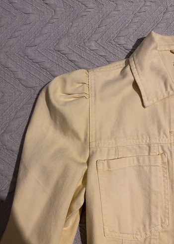 BERSHKA Düğmeli limon sarısı Kadın Denim Ceket - Görsel 4