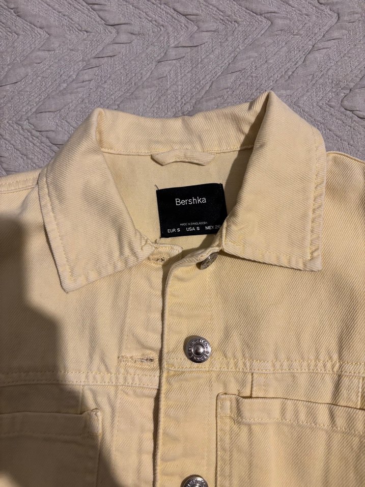 BERSHKA Düğmeli limon sarısı Kadın Denim Ceket - Görsel 2