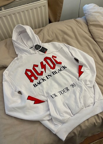 AC/DC Sweatshirt ETİKETLİ - Görsel 2