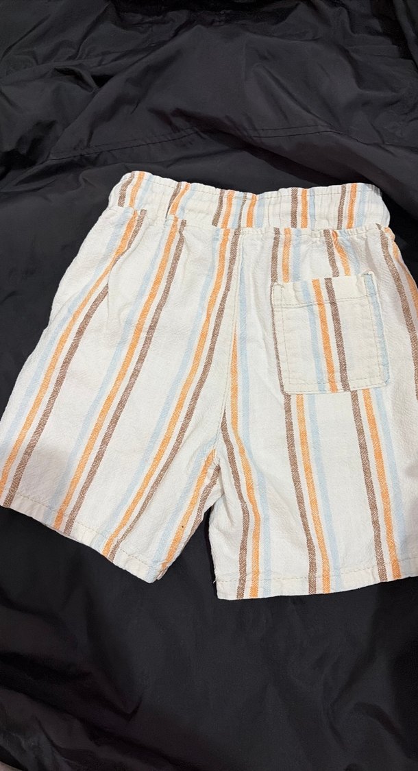 Erkek Keten Bej Çizgili Bol Kesim Şort - Görsel 2