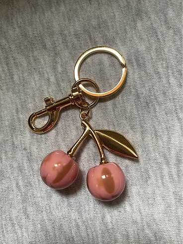 Kiraz charm