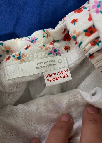 Çiçek Desenli Kolsuz Fırfırlı Kız Elbisesi - Görsel 3