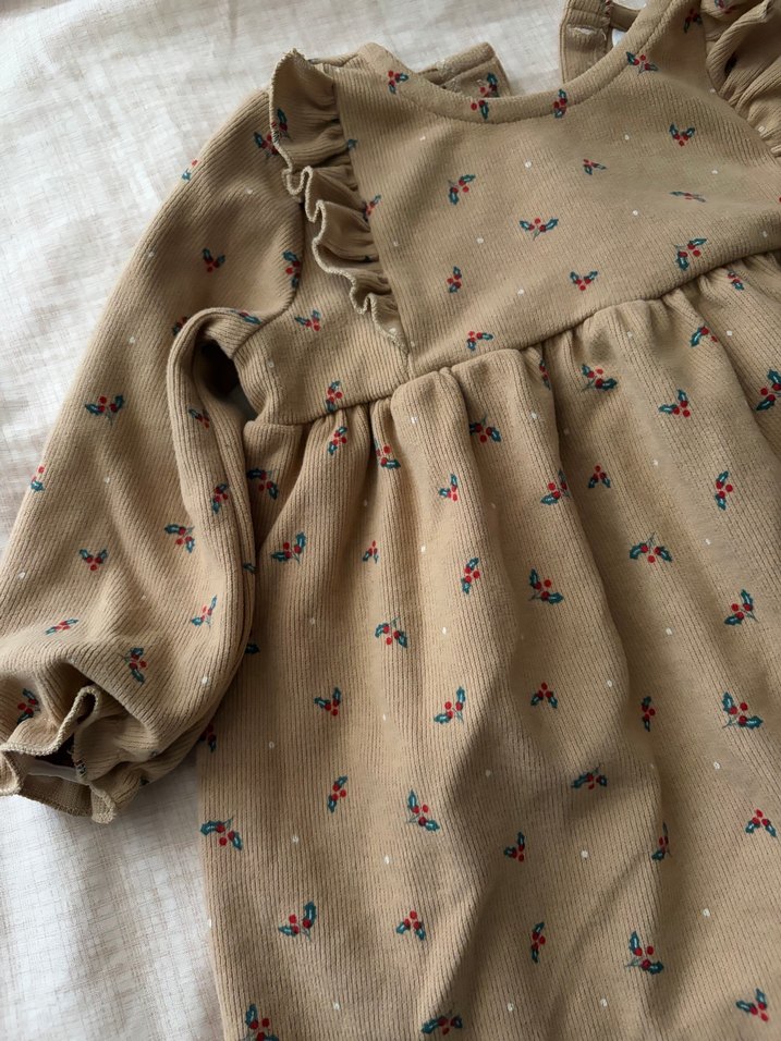 Kız Çocuk Bej Uzun Kollu Fırfırlı Elbise - Görsel 3