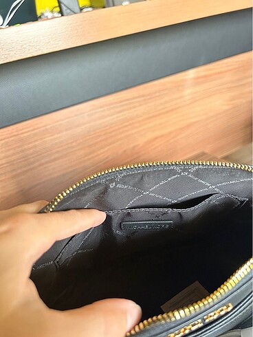 Beden siyah Renk Michael Kors Orjinal Çanta