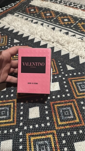 Valentino Kadın parfüm