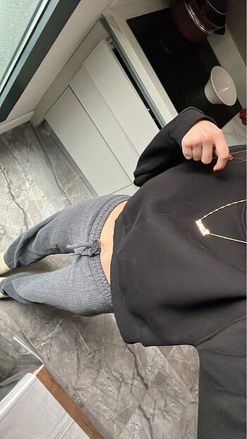 crop sweatshirt