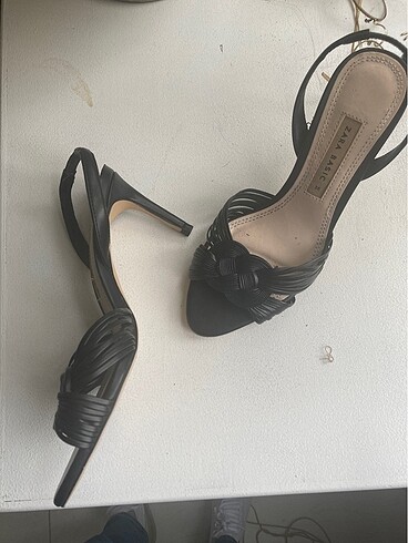 Zara Zara yeni topuklu